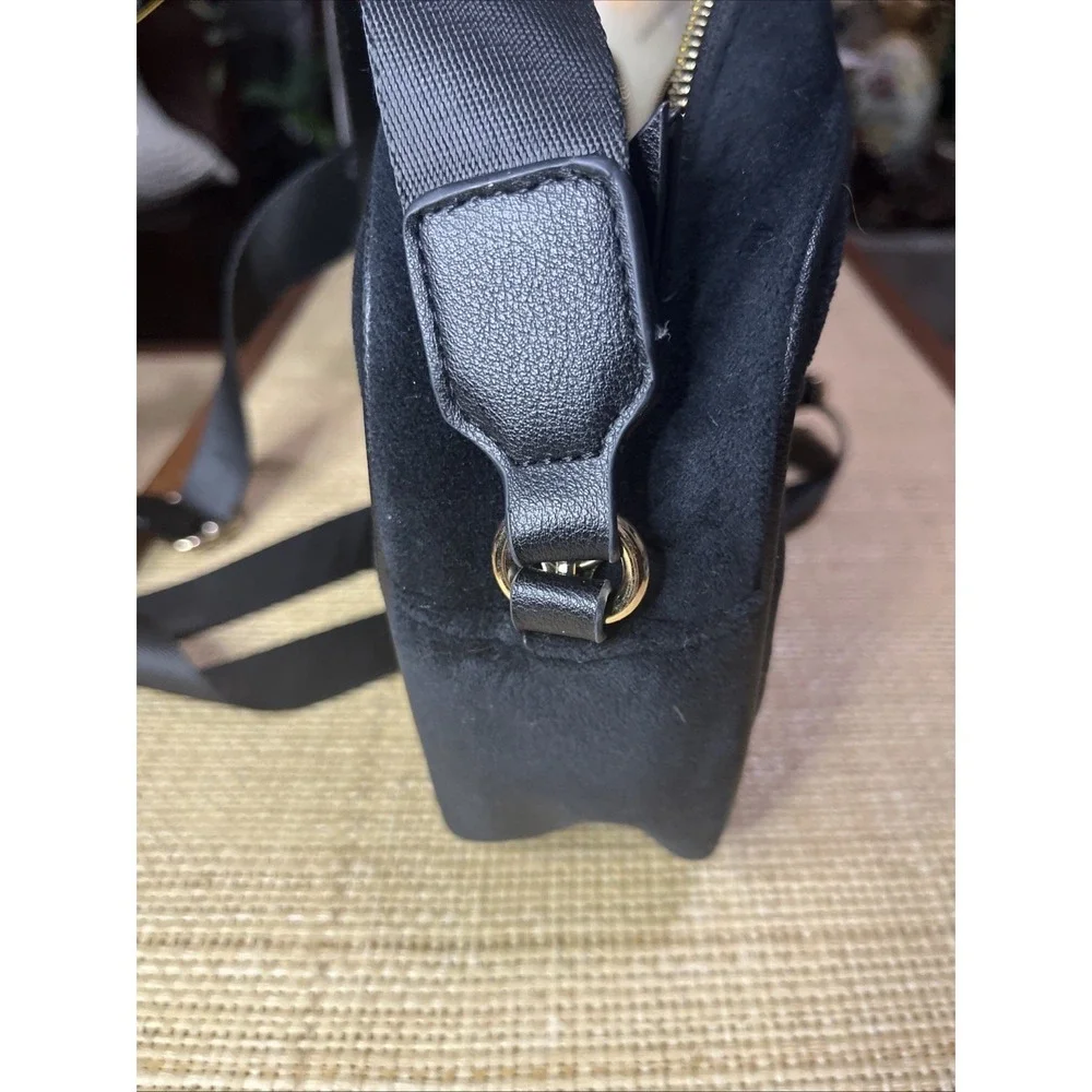 Juicy Couture Obsession‎ Crossbody Camera Bag Black Velour NWOT